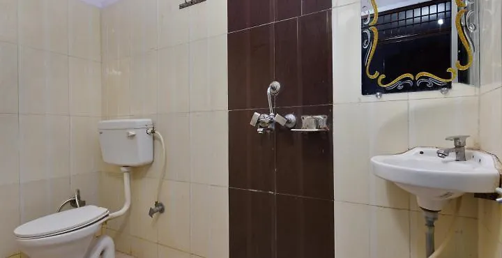 Hotel Giriraj Inn Βαρανάσι