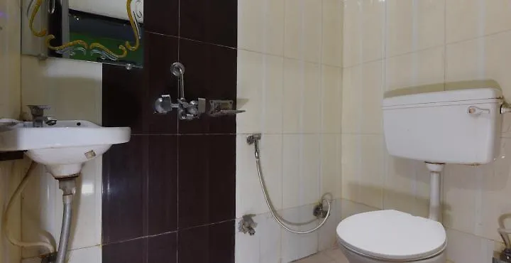 Hotel Giriraj Inn Βαρανάσι