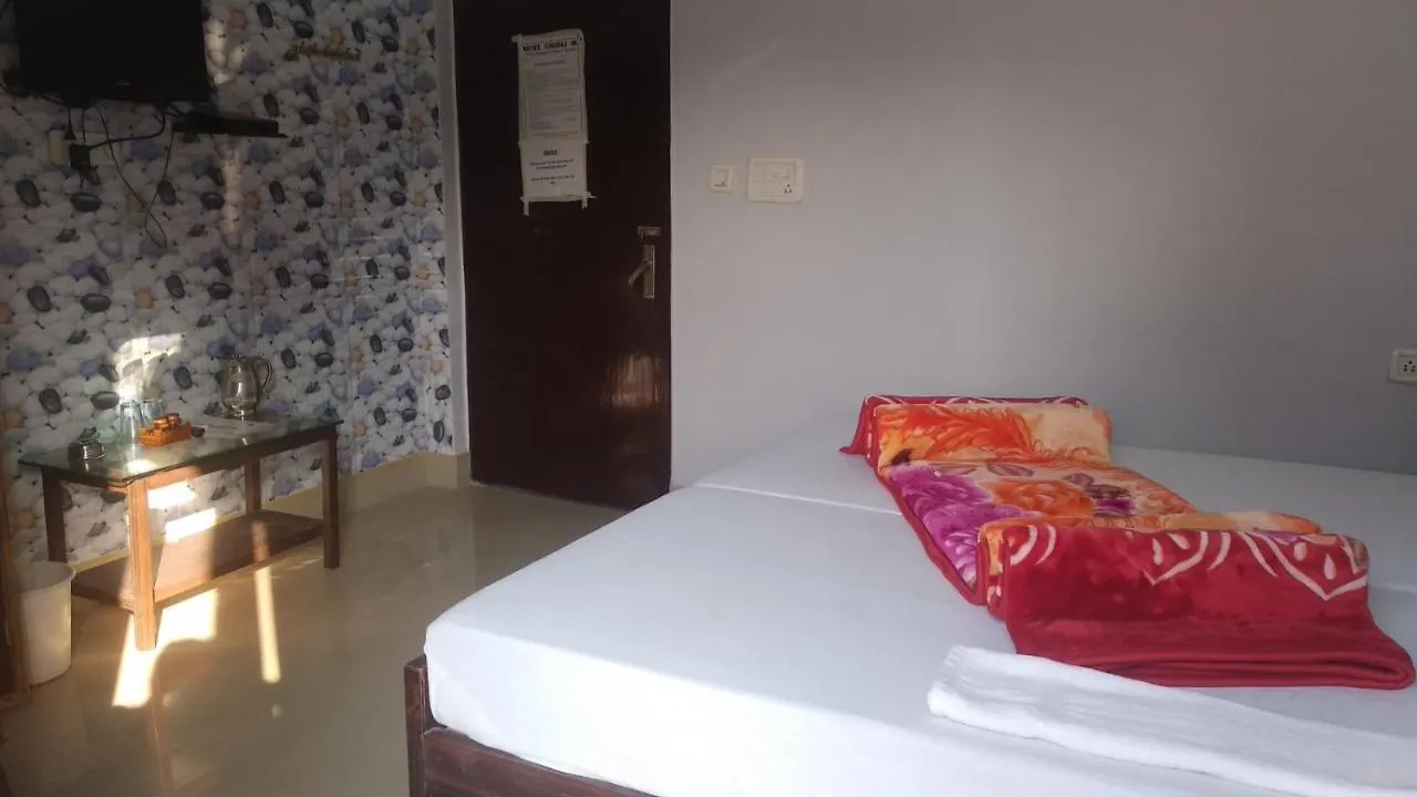 吉瑞拉吉酒店 瓦拉纳西